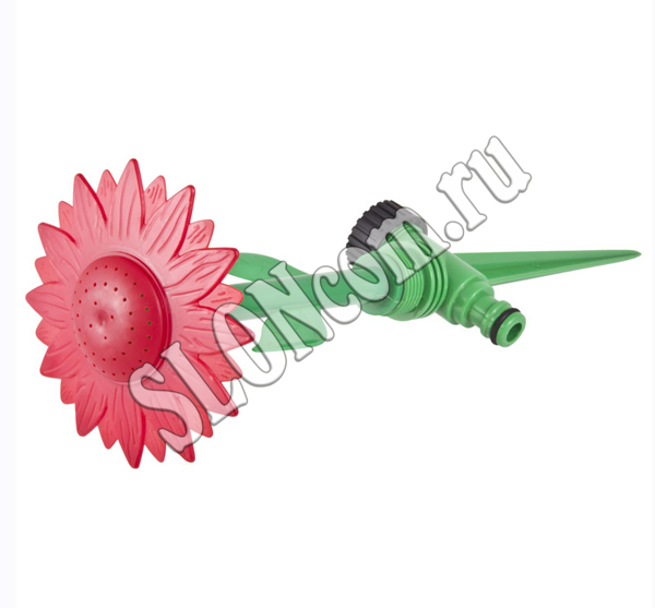 Разбрызгиватель в форме цветка на пике - фото
